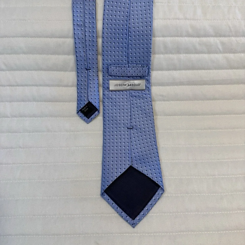 Joseph Abboud‎ Men's Tie Blue Square Pattern 100% Silk